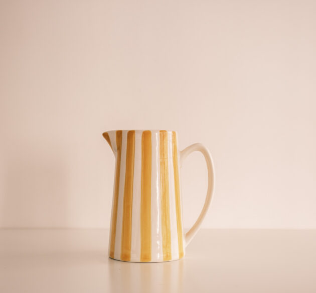 Pichet jaune