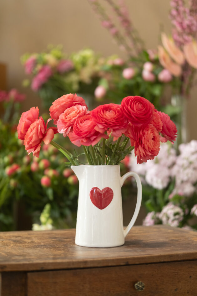 Pichet coeur rouge & fleurs
